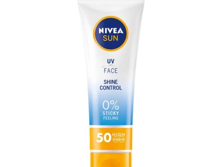 PROTECTOR SOLAR FACIAL CONTROL DE BRILLO 50ML - NIVEA on Sale